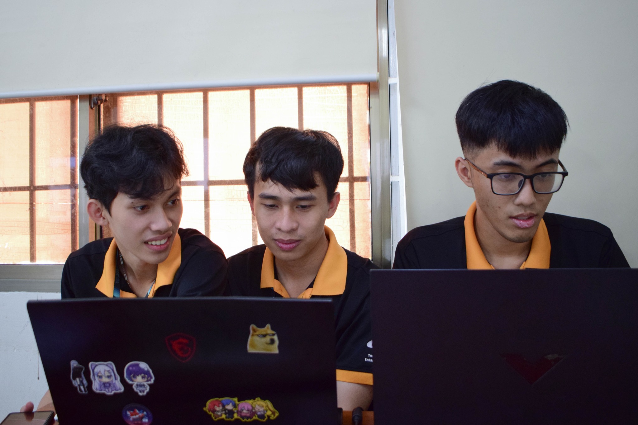 BUỔI TUYỂN THÀNH VIÊN CLB MPC – MÙA GIÁNG SINH GÕ CỬA